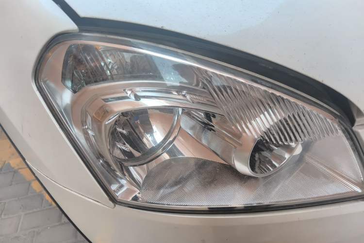 Used Nissan Qashqai 2015 2.0 XL Cool Fire MT 2WD Right Front Headlight