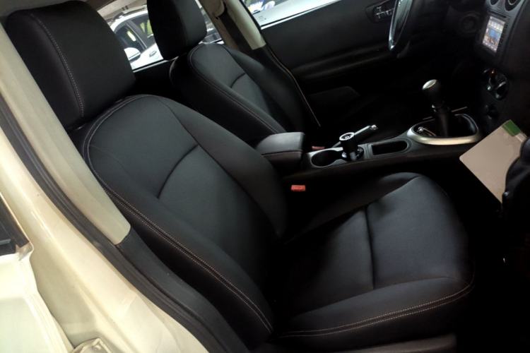 Used Nissan Qashqai 2015 2.0 XL Cool Fire MT 2WD Right Front Seat