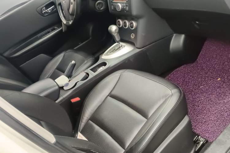 Used Nissan Qashqai 2015 2.0 XV Coolray CVT 2WD Right Front Seat