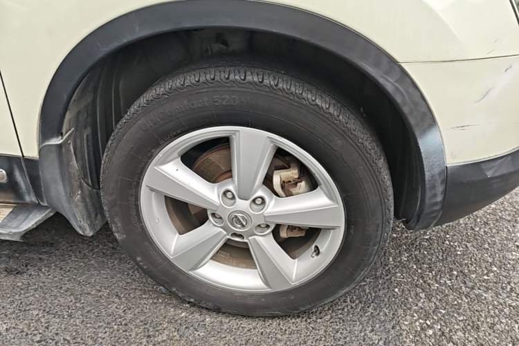 Used Nissan Qashqai 2015 2.0 XL Coolfire CVT 2WD Right Front Wheel Hub