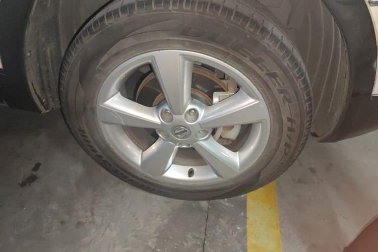 Used Nissan Qashqai 2015 2.0 XL Coolfire CVT 2WD Right Front Wheel Hub