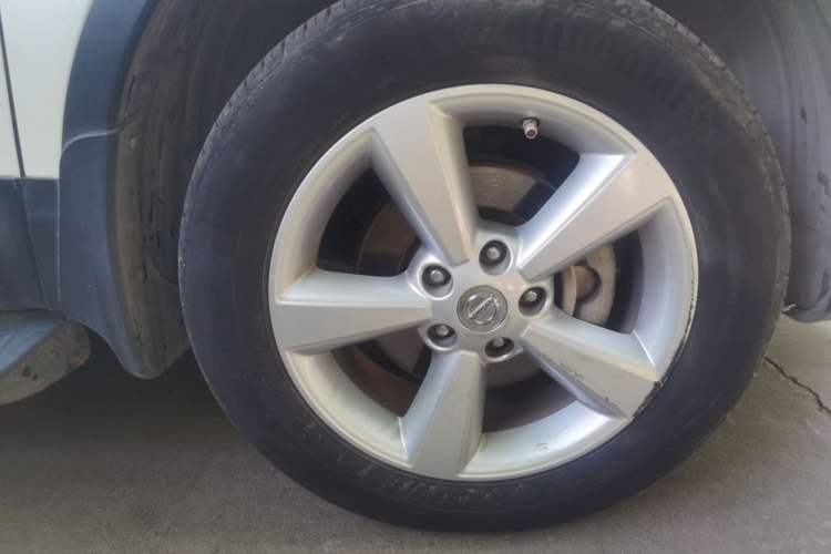 Used Nissan Qashqai 2015 2.0 XL Coolfire CVT 2WD Right Front Wheel Hub