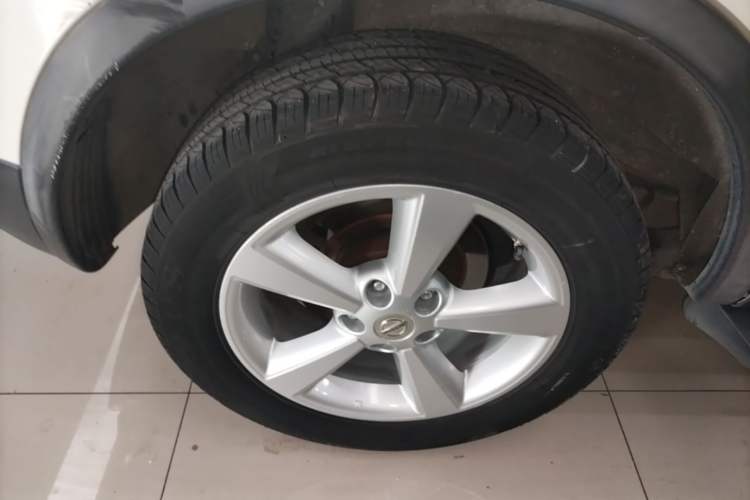 Used Nissan Qashqai 2015 2.0 XL Coolfire CVT 2WD Right Rear Wheel Hub