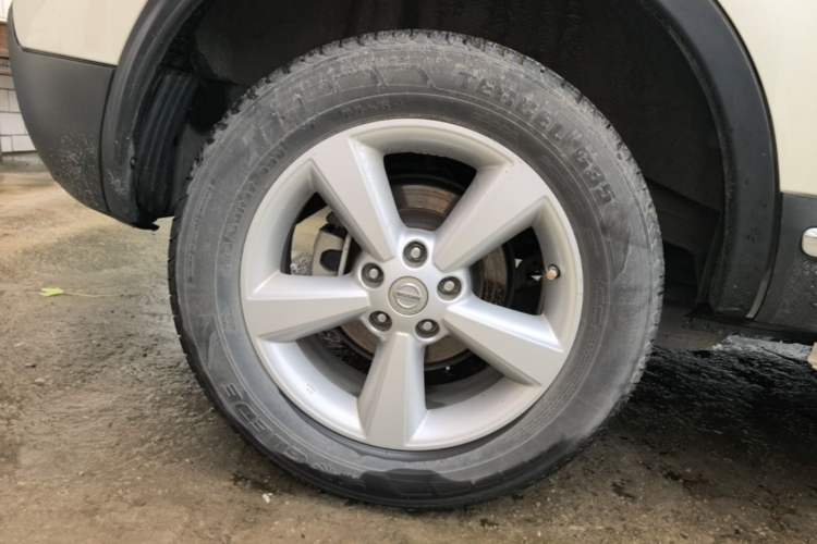 Used Nissan Qashqai 2015 2.0 XL Coolfire CVT 2WD Right Rear Wheel Hub