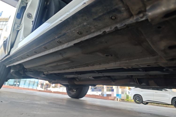 Used Nissan Qashqai 2015 2.0 XL Coolfire CVT 2WD Right Side Sill