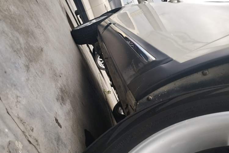 Used Nissan Qashqai 2015 2.0 XL Coolfire CVT 2WD Right Side Sill