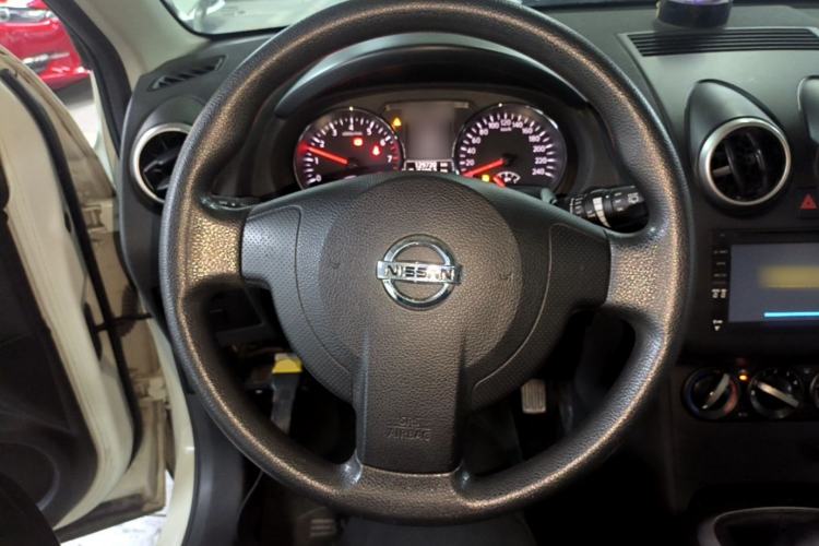 Used Nissan Qashqai 2015 2.0 XL Cool Fire MT 2WD Steering Wheel