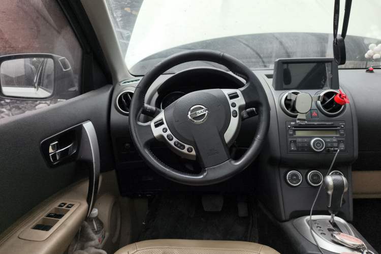 Used Nissan Qashqai 2015 2.0 XV Coolray CVT 2WD Steering Wheel