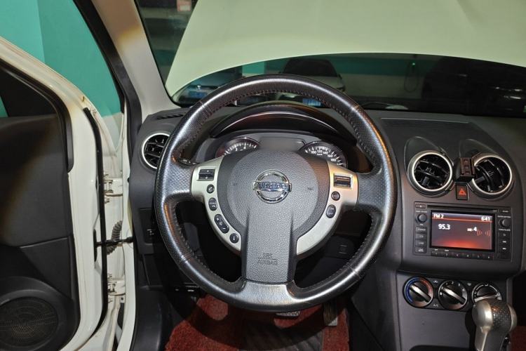 Used Nissan Qashqai 2015 2.0 XL Coolfire CVT 2WD Steering Wheel