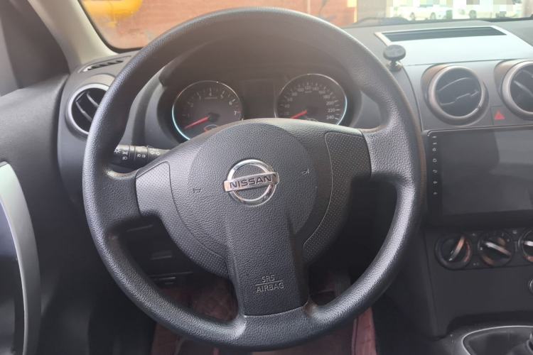 Used Nissan Qashqai 2015 2.0 XL Cool Fire MT 2WD Steering Wheel