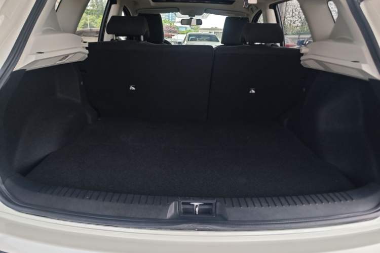 Used Nissan Qashqai 2015 2.0 XL Coolfire CVT 2WD Trunk