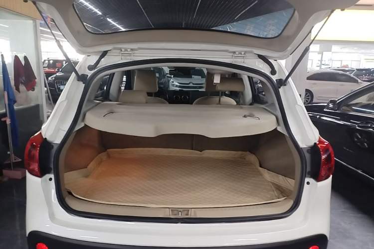 Used Nissan Qashqai 2015 2.0 XL Coolfire CVT 2WD Trunk