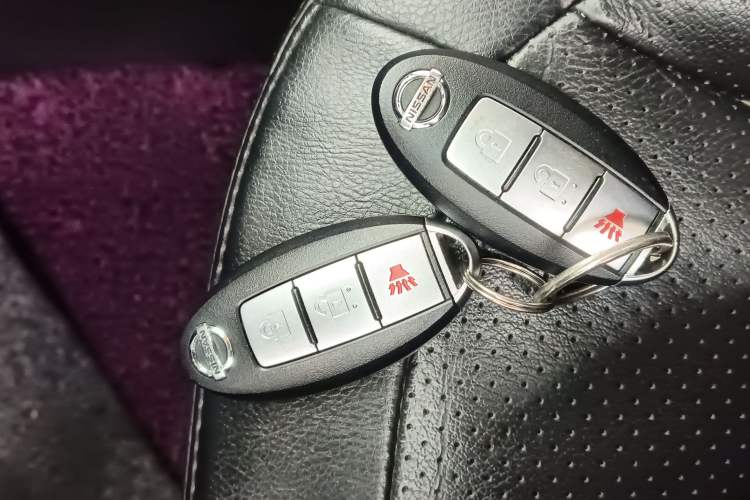 Used Nissan Qashqai 2015 2.0 XV Coolray CVT 2WD Vehicle Key