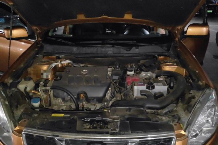 Used Nissan Qashqai 2015 2.0 XL Coolfire CVT 2WD Engine Bay