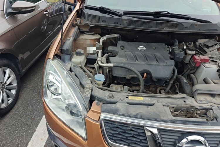Used Nissan Qashqai 2015 2.0 XL Coolfire CVT 2WD Engine Bay Right