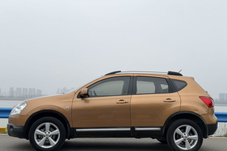 Used Nissan Qashqai 2015 2.0 XL Coolfire CVT 2WD Exterior 1