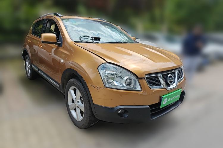 Used Nissan Qashqai 2015 2.0 XL Coolfire CVT 2WD Front Right 45 Deg