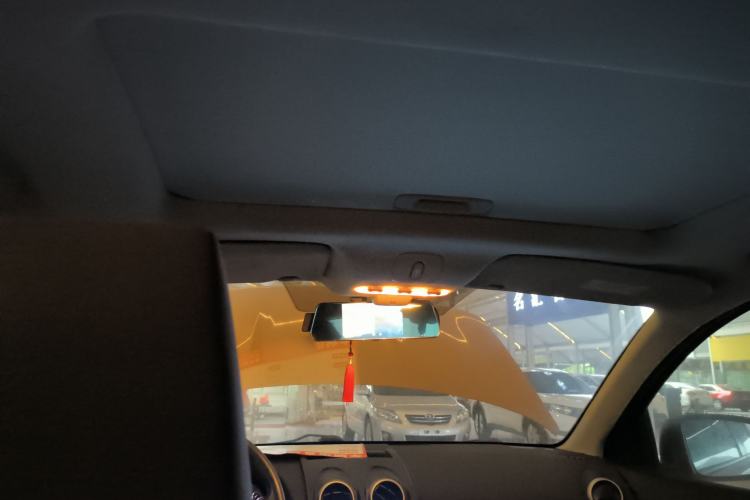Used Nissan Qashqai 2015 2.0 XL Coolfire CVT 2WD Headliner