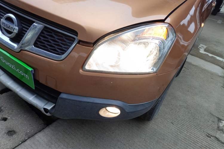 Used Nissan Qashqai 2015 2.0 XL Coolfire CVT 2WD Left Front Headlight