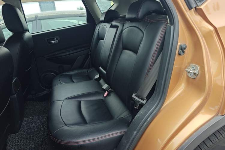 Used Nissan Qashqai 2015 2.0 XL Coolfire CVT 2WD Left Rear Seat
