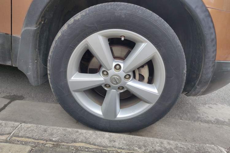 Used Nissan Qashqai 2015 2.0 XV Coolray CVT 2WD Right Front Wheel Hub