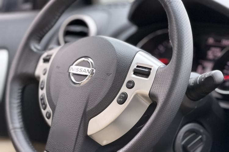 Used Nissan Qashqai 2015 2.0 XL Coolfire CVT 2WD Steering Wheel