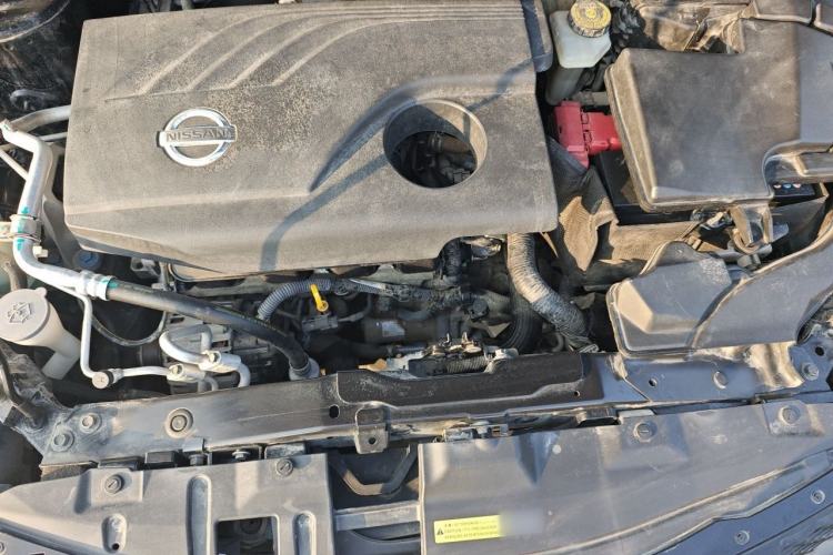 Used Nissan Qashqai 2016 2.0L CVT Elite Edition Engine Bay