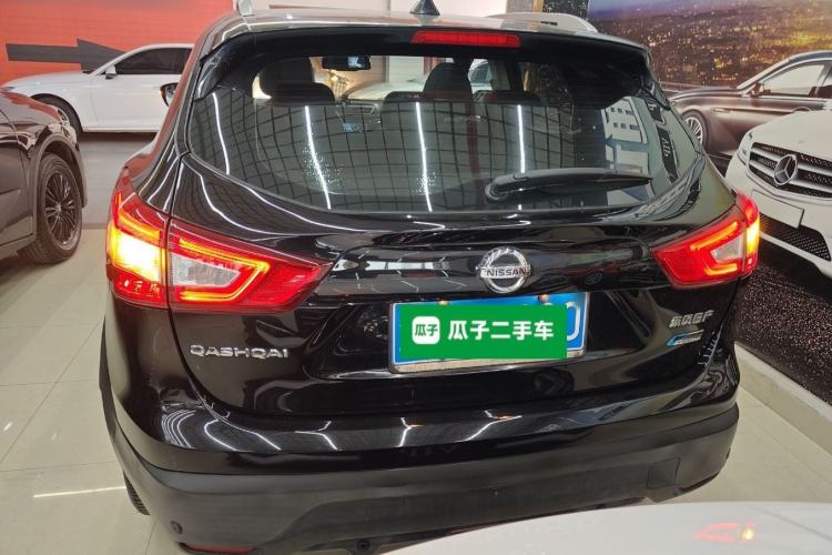 Used Nissan Qashqai 2016 2.0L CVT Flagship Edition Exterior 4