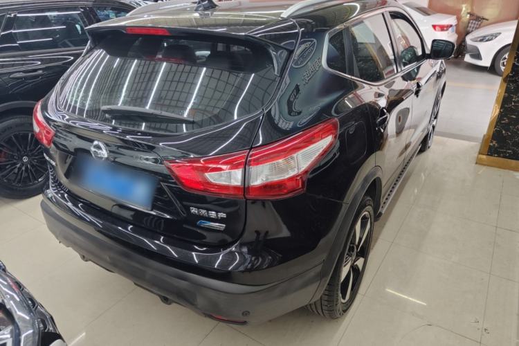 Used Nissan Qashqai 2016 2.0L CVT Flagship Edition Exterior 5