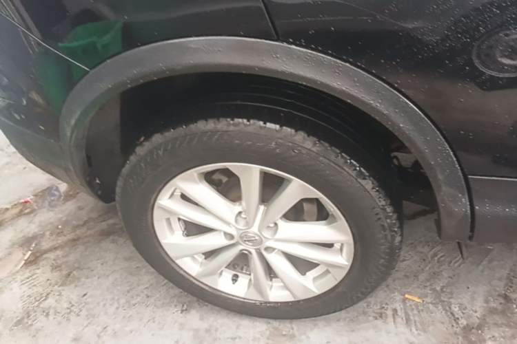 Used Nissan Qashqai 2016 2.0L CVT Elite Edition Exterior 5