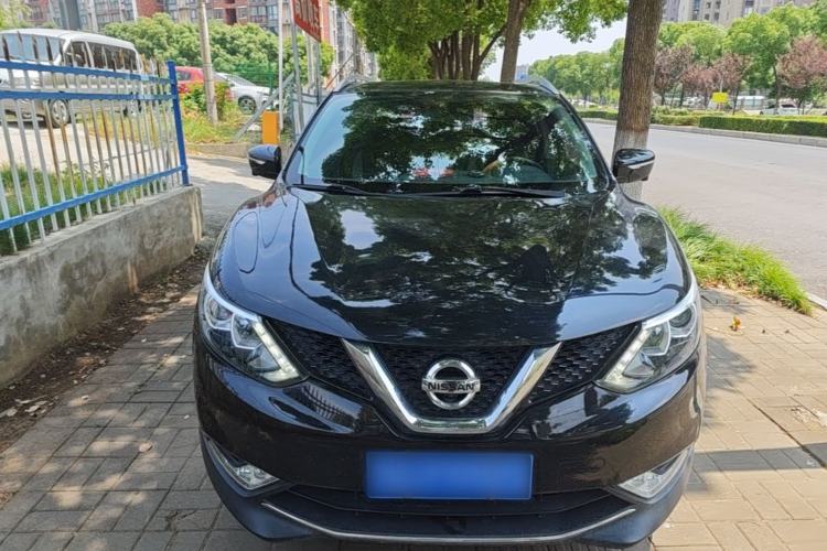 Used Nissan Qashqai 2016 2.0L CVT Luxury Edition Front