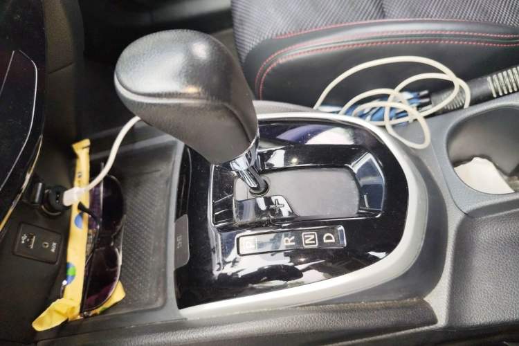 Used Nissan Qashqai 2016 2.0L CVT Luxury Edition Gear Lever
