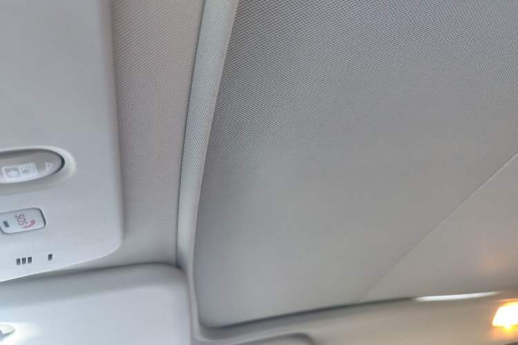 Used Nissan Qashqai 2016 2.0L CVT Flagship Edition Headliner