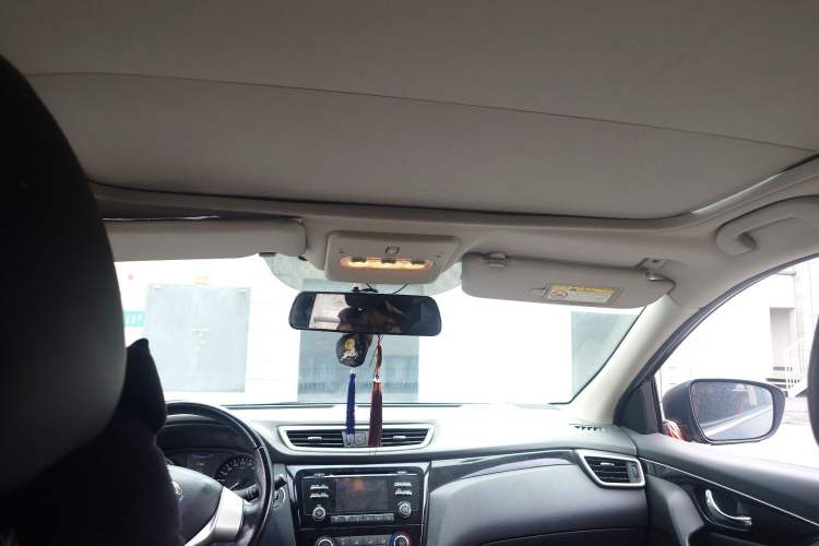 Used Nissan Qashqai 2016 2.0L CVT Luxury Edition Headliner