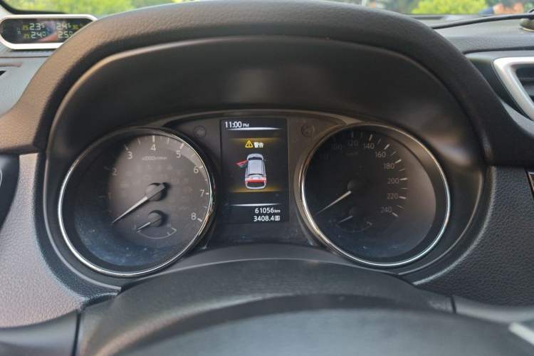 Used Nissan Qashqai 2016 2.0L CVT Elite Edition Instrument Cluster