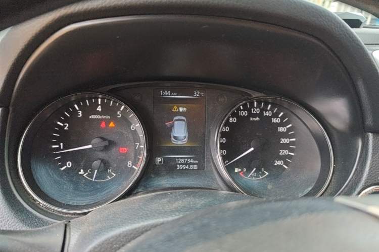 Used Nissan Qashqai 2016 2.0L CVT Luxury Edition Instrument Cluster
