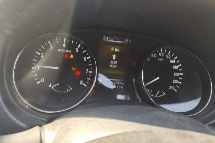 Used Nissan Qashqai 2016 2.0L CVT Luxury Edition Instrument Cluster