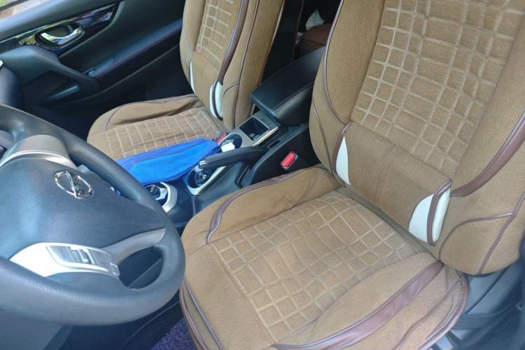 Used Nissan Qashqai 2016 2.0L CVT Elite Edition Left Front Seat