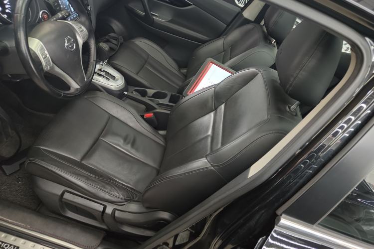 Used Nissan Qashqai 2016 2.0L CVT Flagship Edition Left Front Seat