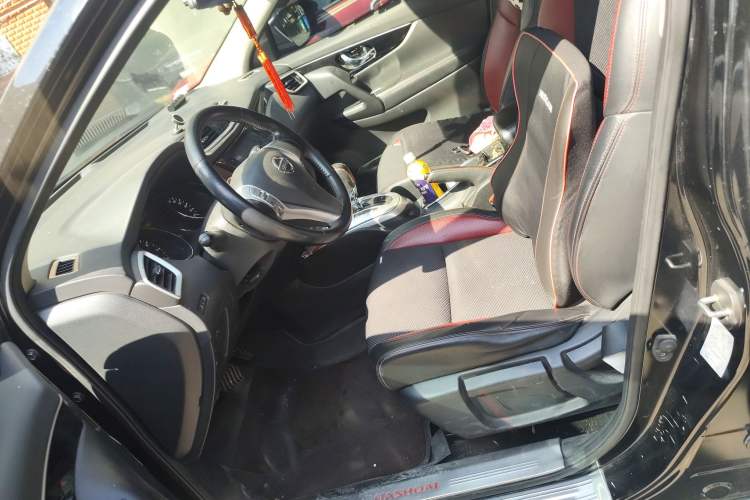 Used Nissan Qashqai 2016 2.0L CVT Luxury Edition Left Front Seat