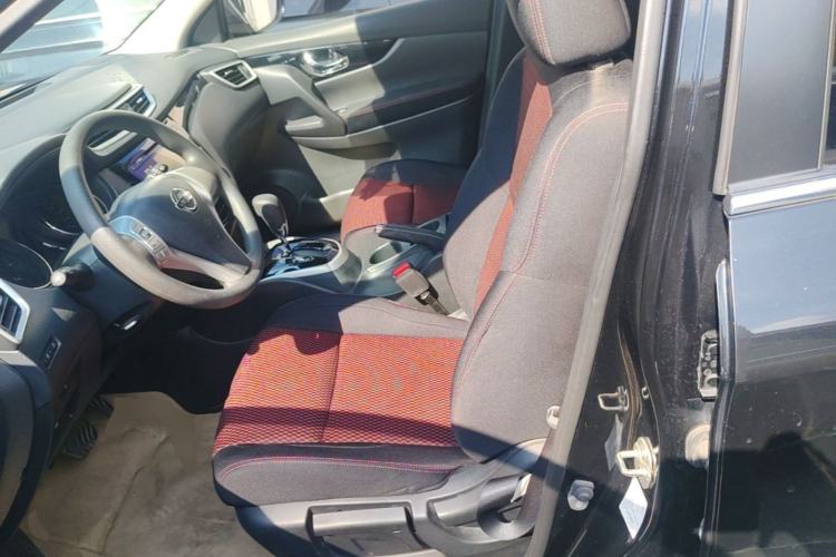Used Nissan Qashqai 2016 2.0L CVT Elite Edition Left Front Seat