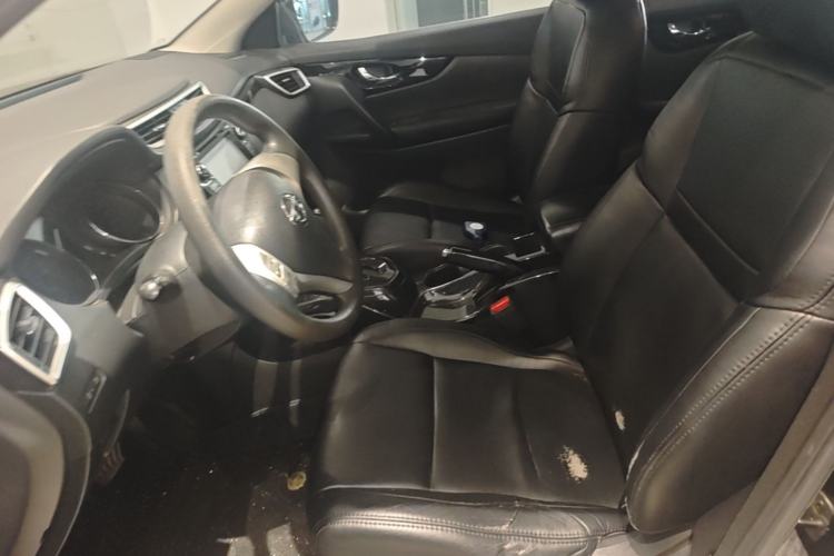Used Nissan Qashqai 2016 2.0L CVT Elite Edition Left Front Seat