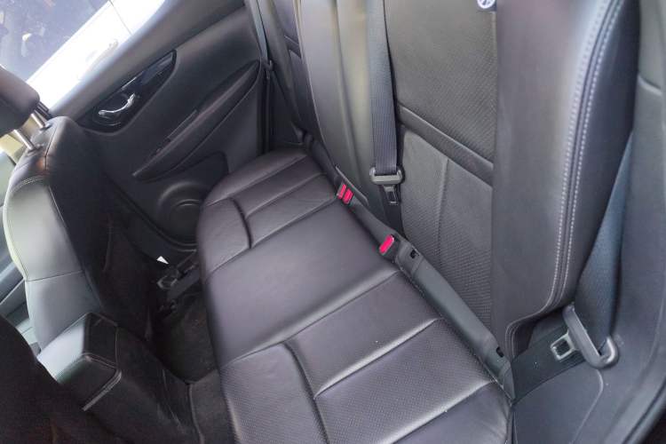 Used Nissan Qashqai 2016 2.0L CVT Flagship Edition Left Rear Seat