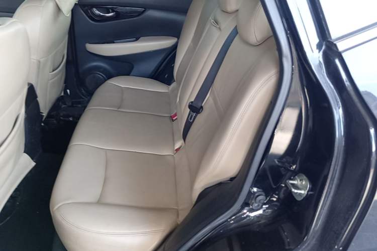 Used Nissan Qashqai 2016 2.0L CVT Elite Edition Left Rear Seat