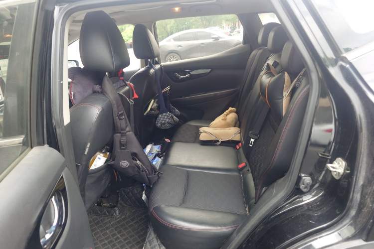 Used Nissan Qashqai 2016 2.0L CVT Luxury Edition Left Rear Seat