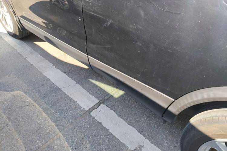 Used Nissan Qashqai 2016 2.0L CVT Elite Edition Left Side Sill