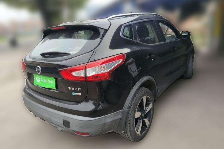 Used Nissan Qashqai 2016 2.0L CVT Luxury Edition Rear Right 45 Deg