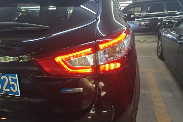 Used Nissan Qashqai 2016 2.0L CVT Elite Edition Right Rear Taillight