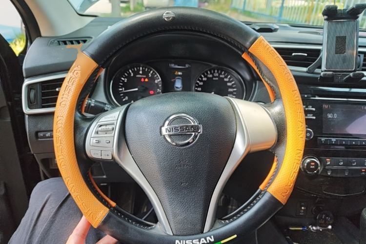 Used Nissan Qashqai 2016 2.0L CVT Luxury Edition Steering Wheel