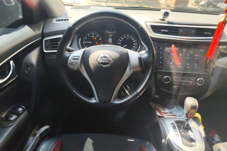 Used Nissan Qashqai 2016 2.0L CVT Luxury Edition Steering Wheel